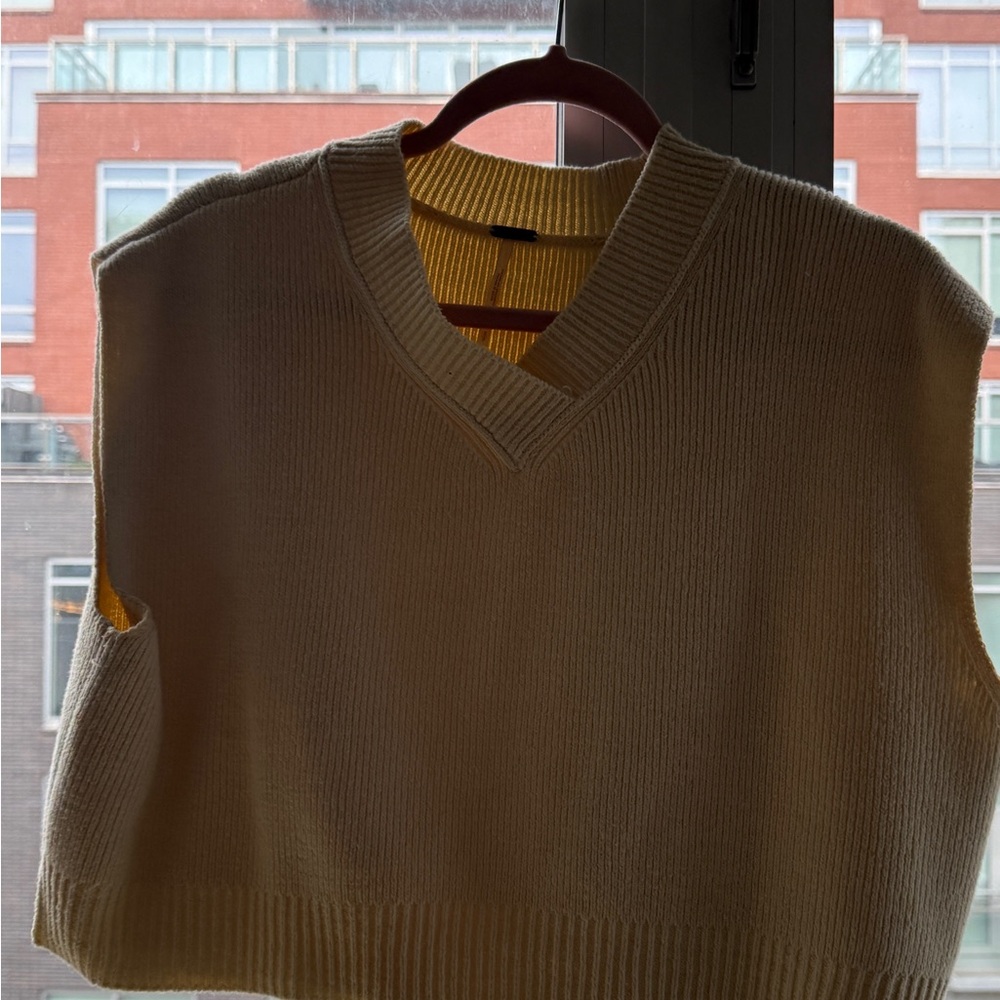 Sea New York Cream V-Neck Knit Sweater Vest